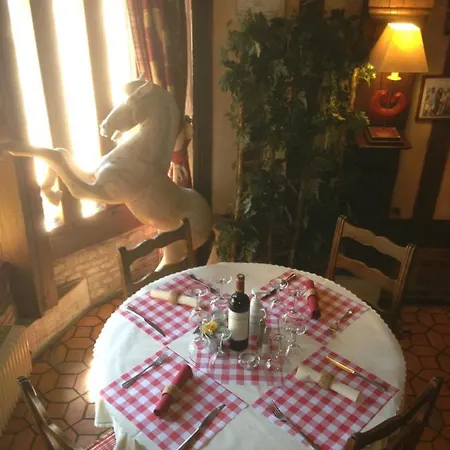 Le Relais Du Haras - Deauville Hotell Touques
