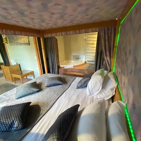 Hotel Le Relais Du Haras - Deauville Touques